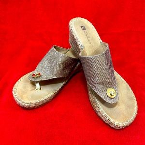 Metallic gold sandals